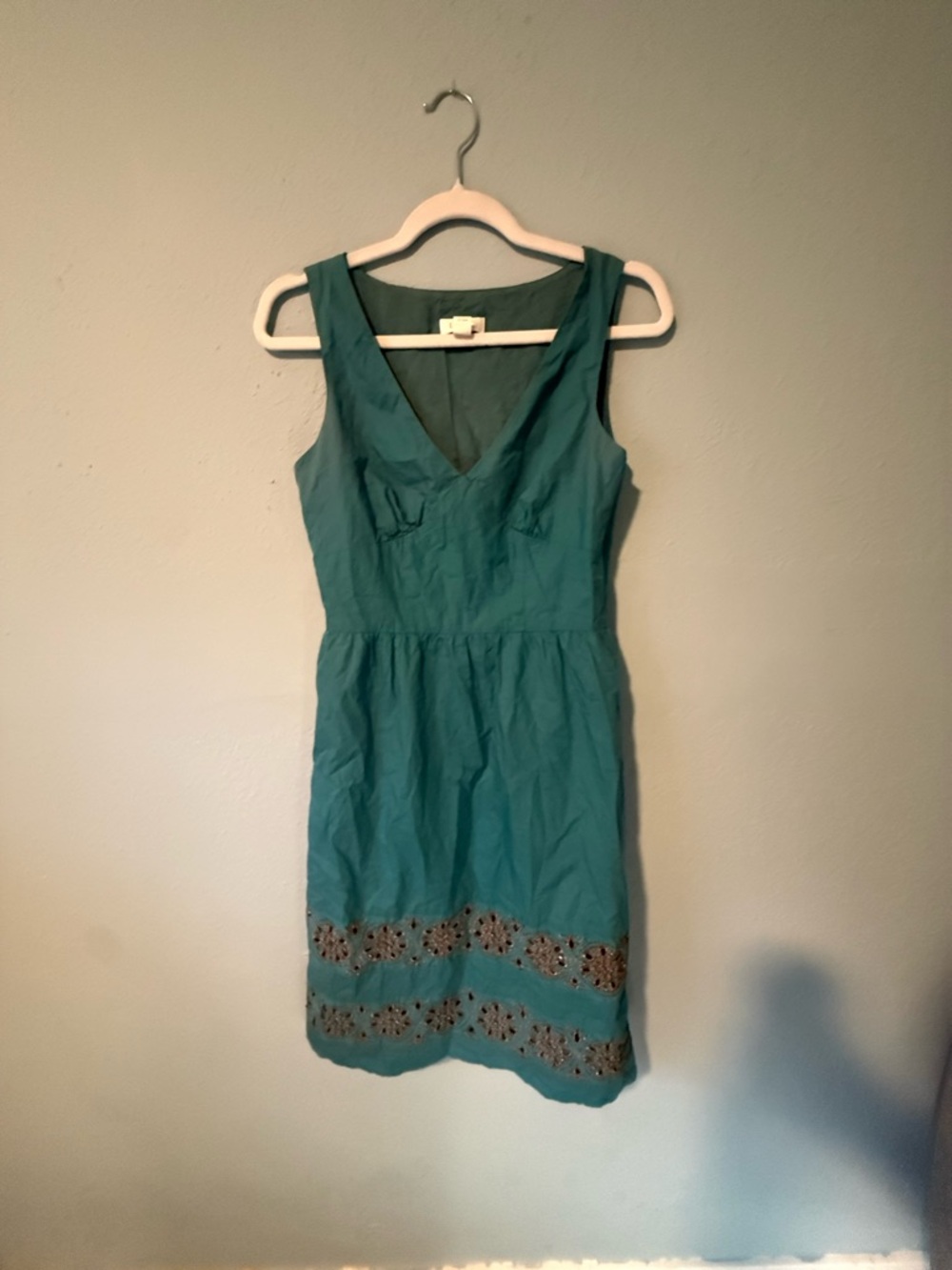 Ann Taylor Sleeveless Teal V-Neck Dress with Embroidered Hem